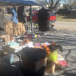 Garage Sale Location-2622 brady ln Grand Prairie tx 75052