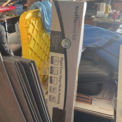 Flooring One Box And Some Left Over $65