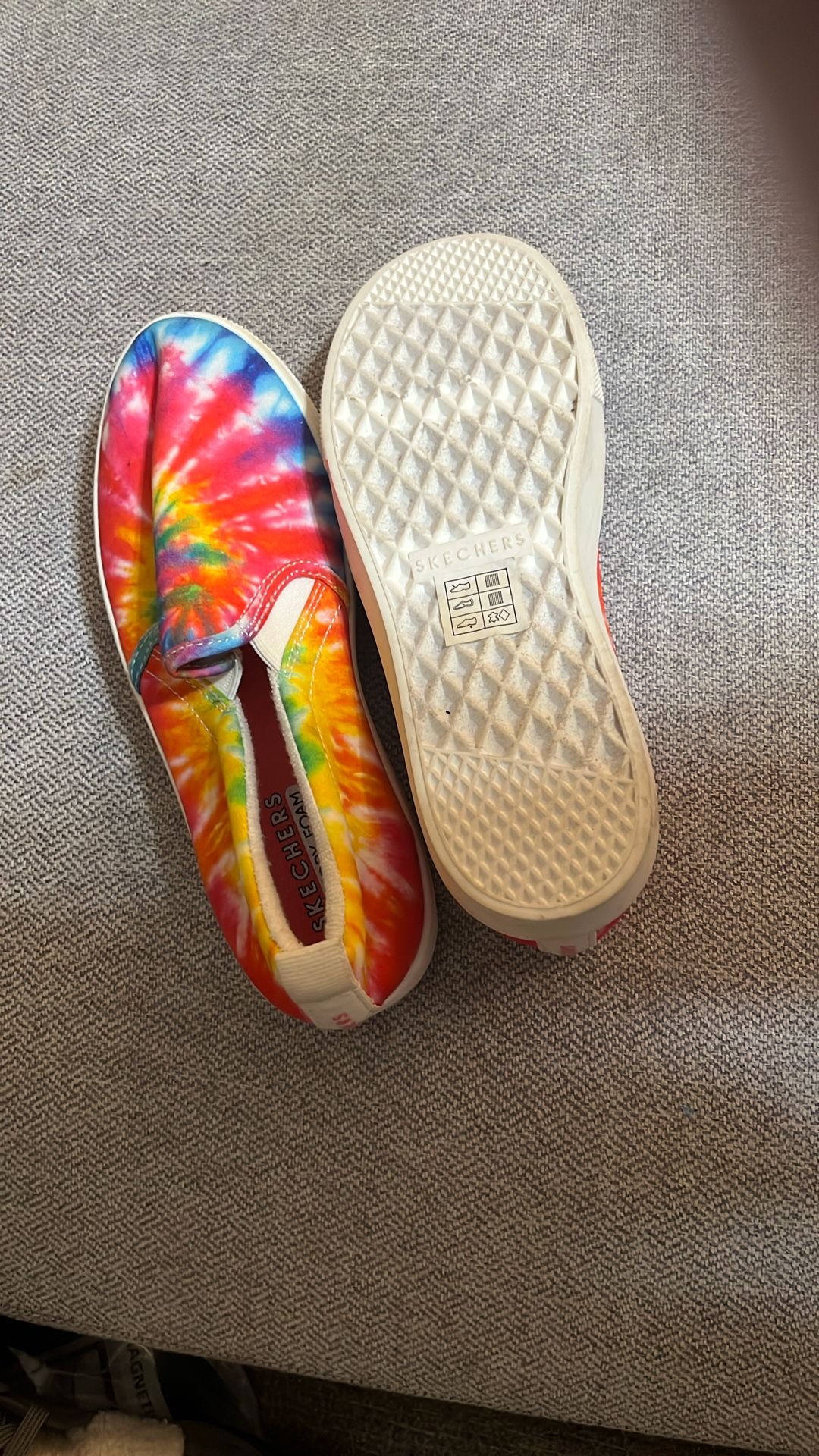Skechers