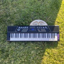 New Piano With The Seat And Stand 