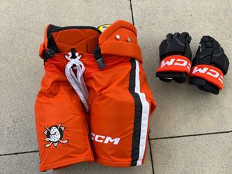 🏒 Anaheim Ducks Hockey Gloves and Pants