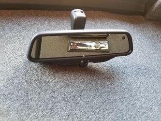 BMW rear view automatic dimming mirror