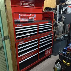 Brand New Craftsman Roll Around 