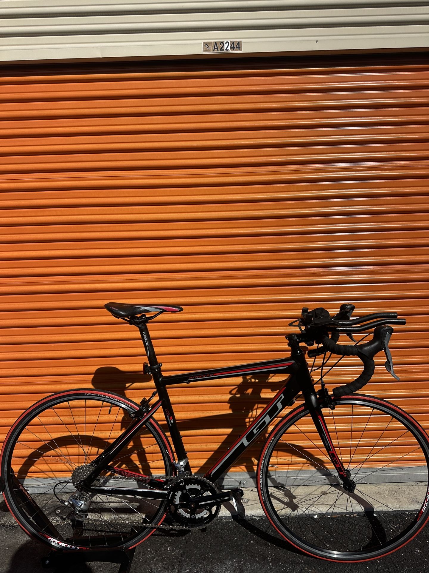 Road bike GT GTR Series 2, matte black size 54