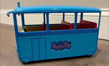 Peppa Pig toy bus