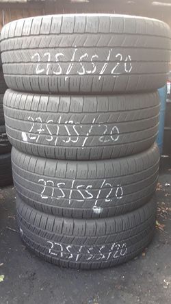275/55/20 GoodYear Eagle LS2 set of 4 tires 70% tread great condition 250$ for 4 tires .