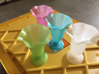 8 pcs Colorful sundae bowls