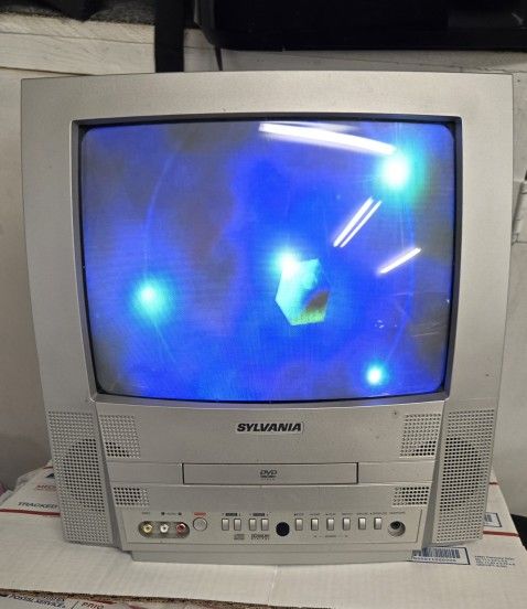 Sylvania 6513DF 13 Inch Tv/DVD Retro Video Gaming