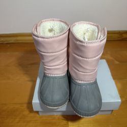Snow boots 