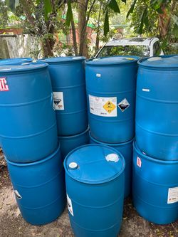 HEAVY DUTY PLASTIC 55 GALLON DRUMS $25 EACH DELIVERY AVAILABLE $$$