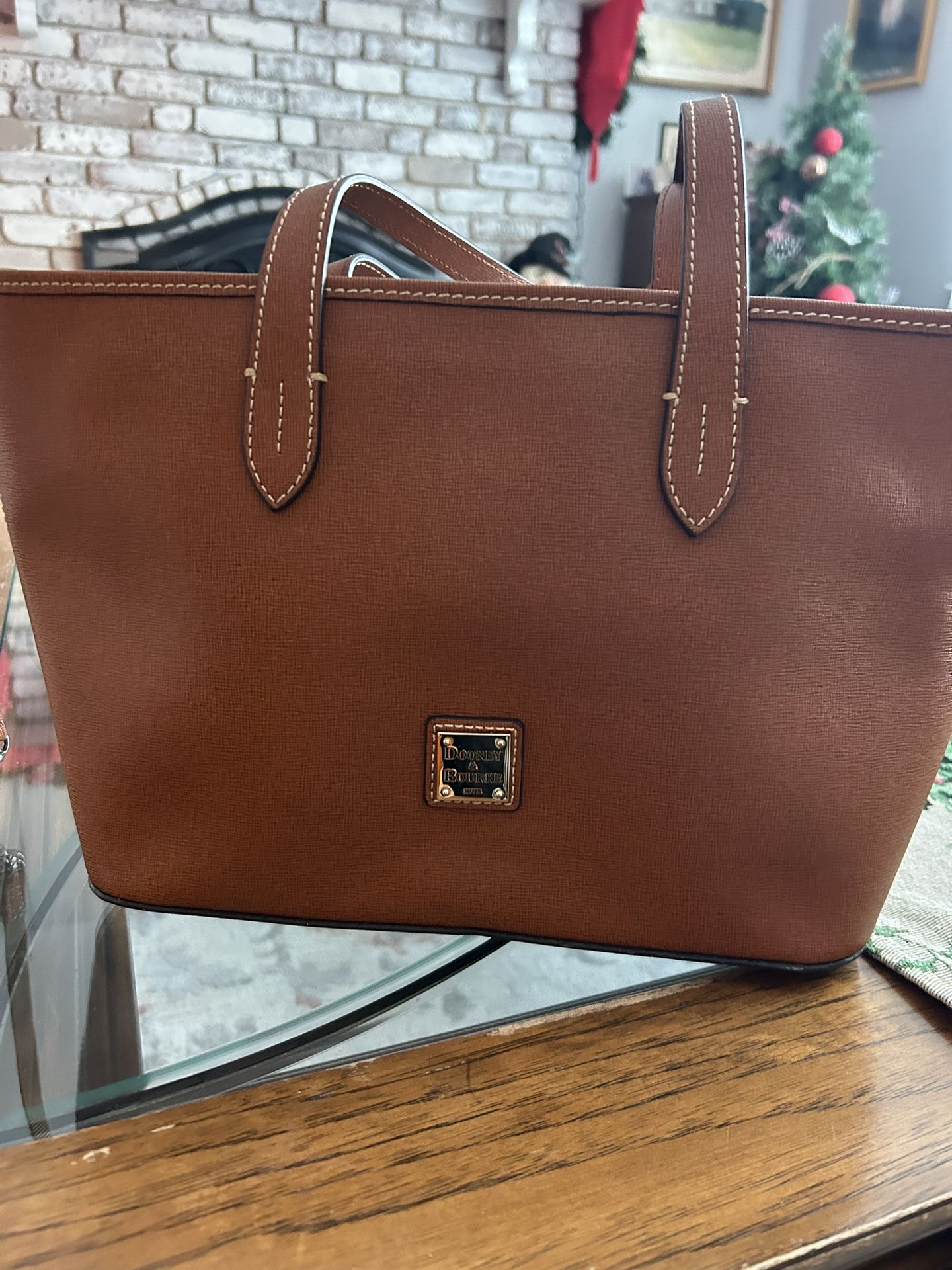 DOONEY & BOURKE POCKETBOOK