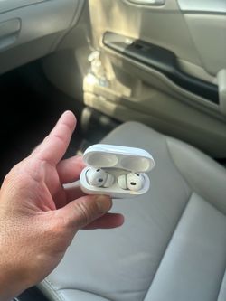 Apple AirPods Pro 2nd Gen