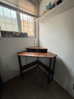 Small Corner Desk