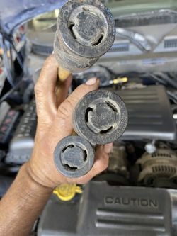 Electrical 3 Prong Conector