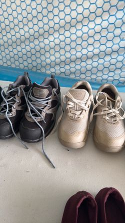 Steel toe shoes