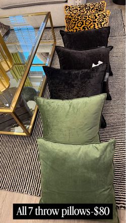 Set of 7 Throw Pillows