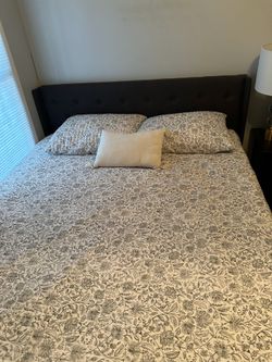 Complete Queen Bed Set