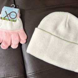 Little girl's brand new white hat and mittens set.