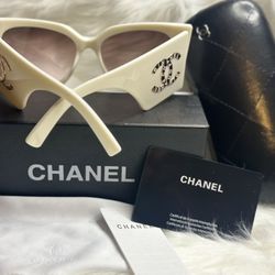 Plus White Chanel Unisex Sunglasses 