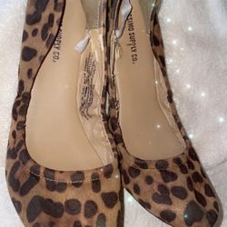 Ladies suede leopard flats shoes(size 7 1/2) OBO