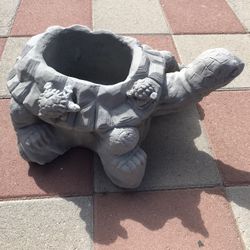 New Flower Pot Turtle Made Out Of Cement 22in L x 16in W 