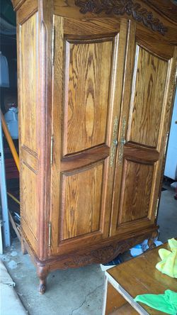Cabinet oak