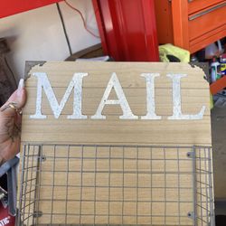 Hangin Mail Holder