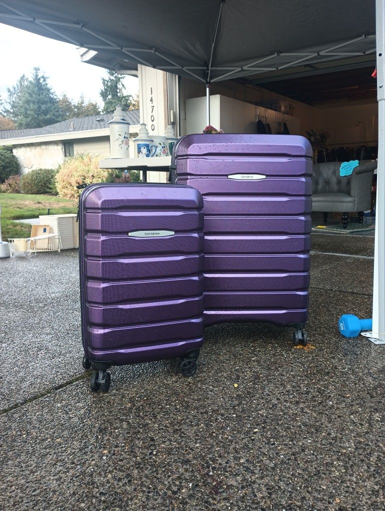 Samsonite luggage $160