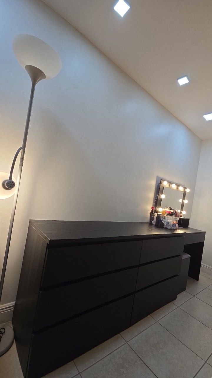 Full Apartment Furniture Set! GREAT BUNDLE DEAL!!!