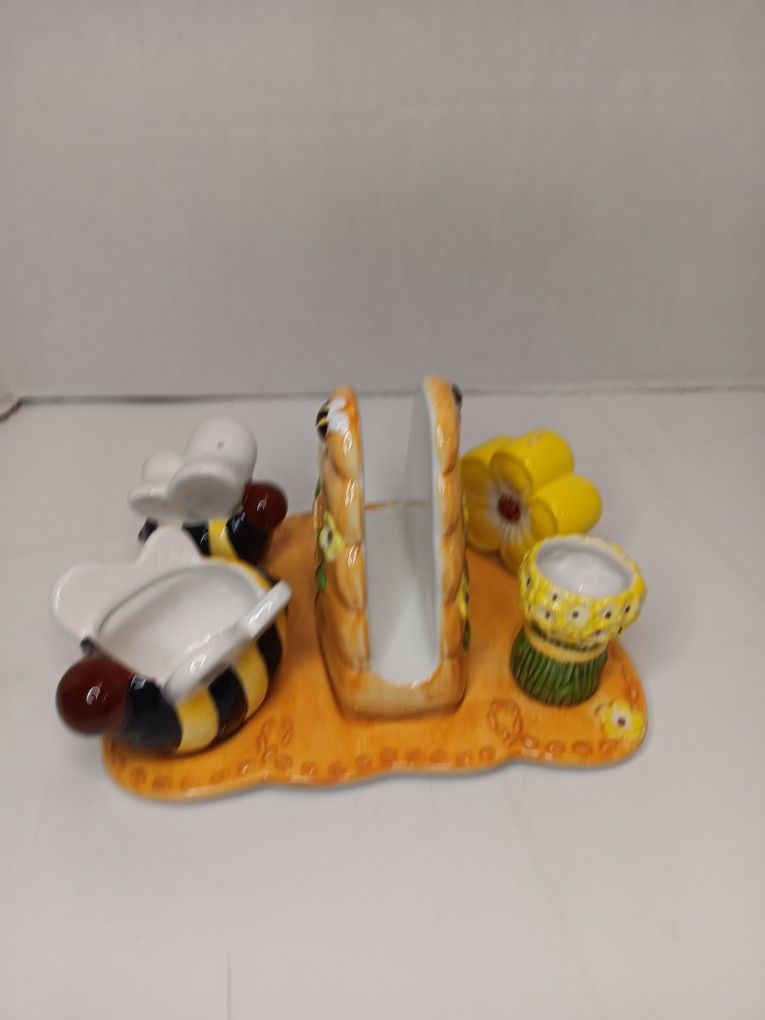 BHP NY Bumble Bee Kitchen Set. Napkin , Sugar , Toothpick, Salt & Pepper Shakers