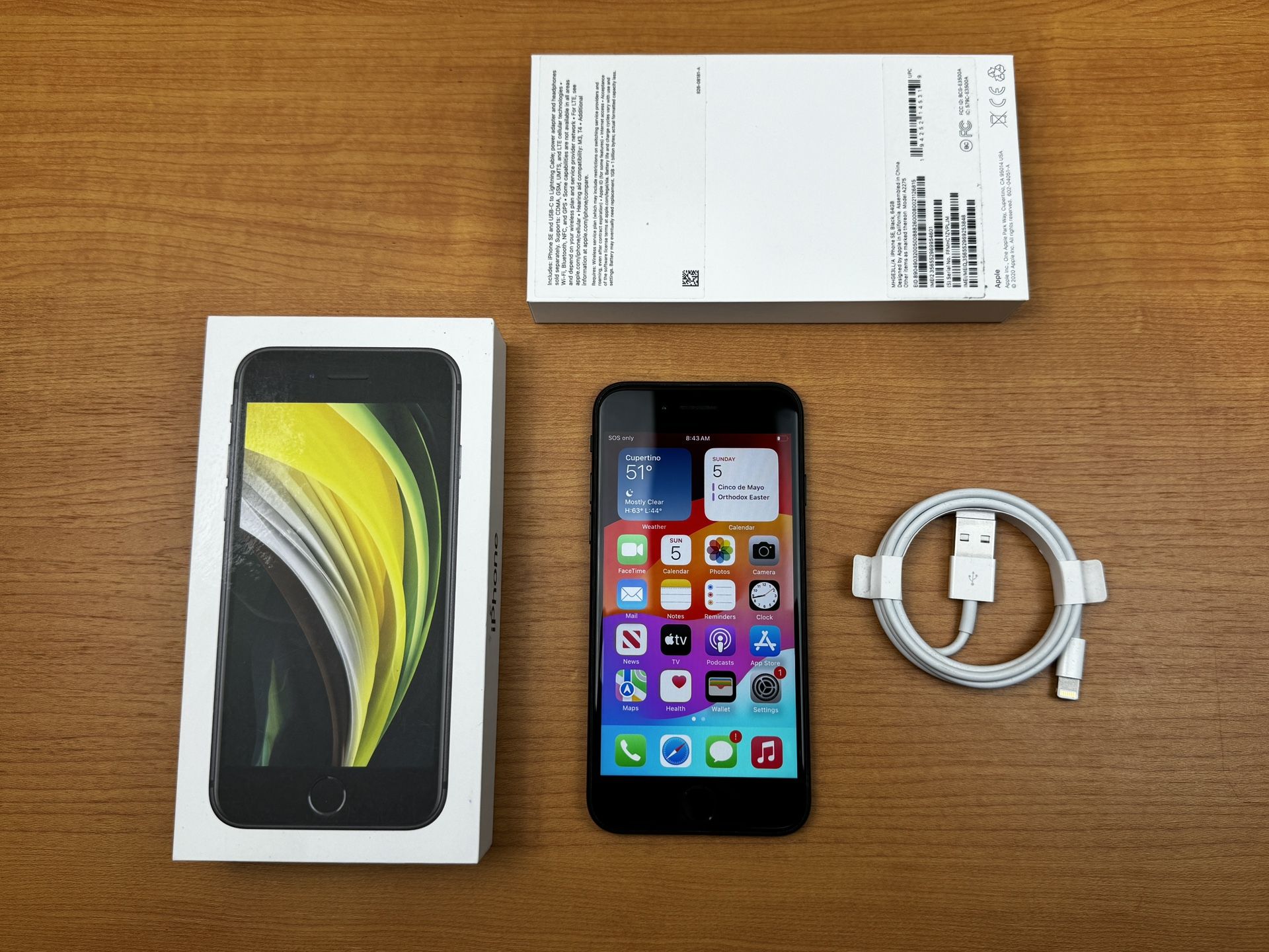 iPhone SE 64GB UNLOCKED