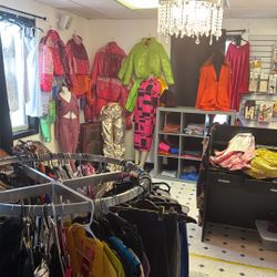 Boutique Merchandise And Equipment For Sale  Inquire About Price!