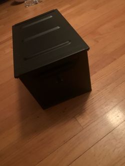 metal lockable box