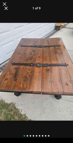 Farm Coffe rustic wooden storage table verinice condition