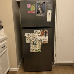Nutrifrost Refridgerator