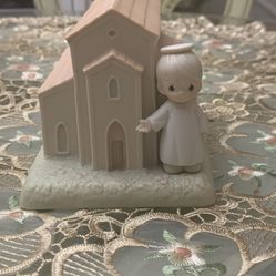 Precious Moments Figurine 