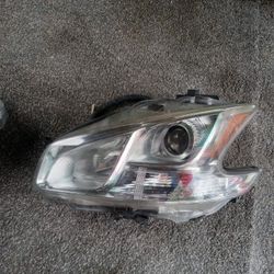 2012 Nissan Maxima OEM Parts Headlights Halogen