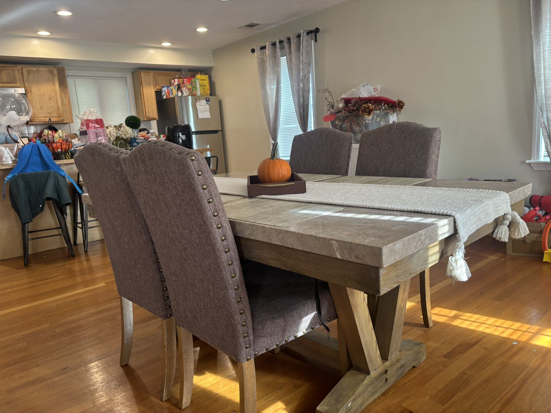 dining room marble table