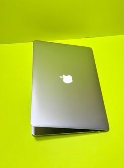 Apple MacBook Pro 15” Retina i7/16GB/500GB SSD $350