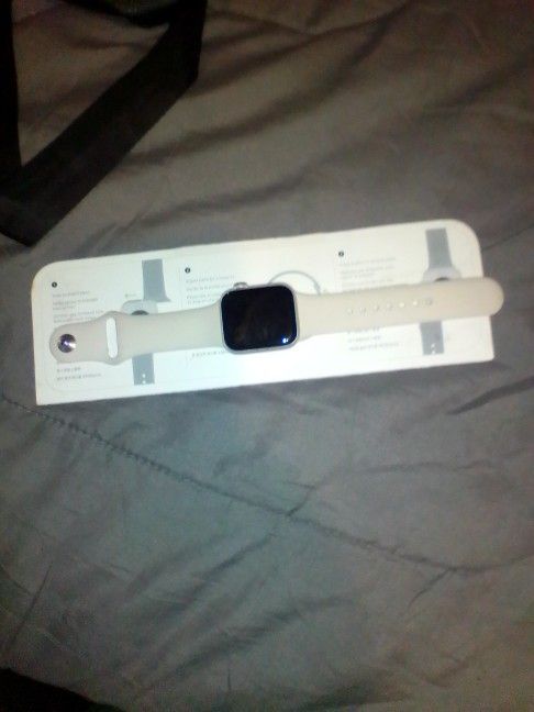 Brand New Apple Smart Watch 
