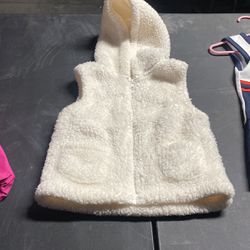 Girls Size 4 Fleece Vest 