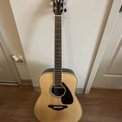 Yamaha FG830 Dreadnought Acoustic Guitar