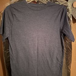 4 Boys shirts size S