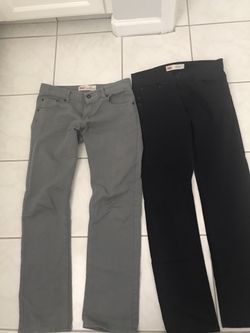 2 Levi’s pants for ages 13-15/16