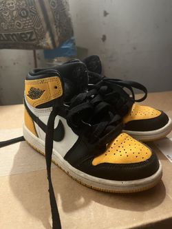 Air Jordan 1 Retro High OG TD 'Yellow Toe'
