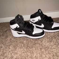 Jordan 1 OG Brand New Size 6 75$