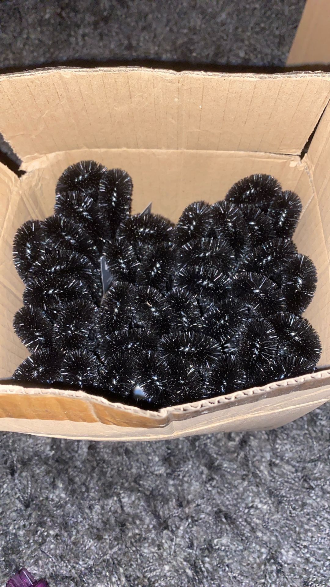 Az Lug Nut Brush