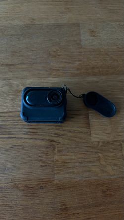 Insta360 GO 3S 4K Action Camera Bundle + Accessories