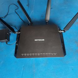 $40 Firm, Yes, It's Available, Netgear Nighthawk X4s R7800 Ac2600 Gaming Router, Excellent for 45 Devices, small Business, Home Office, Streaming,