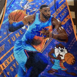 Kids Lebron James Looney Tunes Blanket (4 Ft By 3 Ft)
